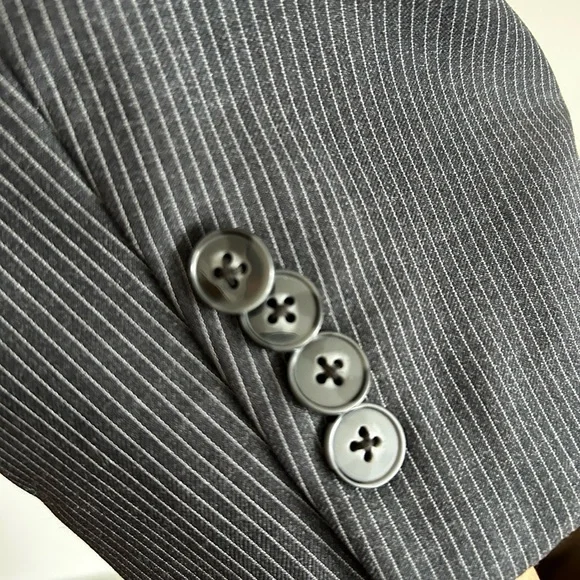 Calvin Klein Dark Gray Striped Blazer (100% Wool) - Picture 4 of 4
